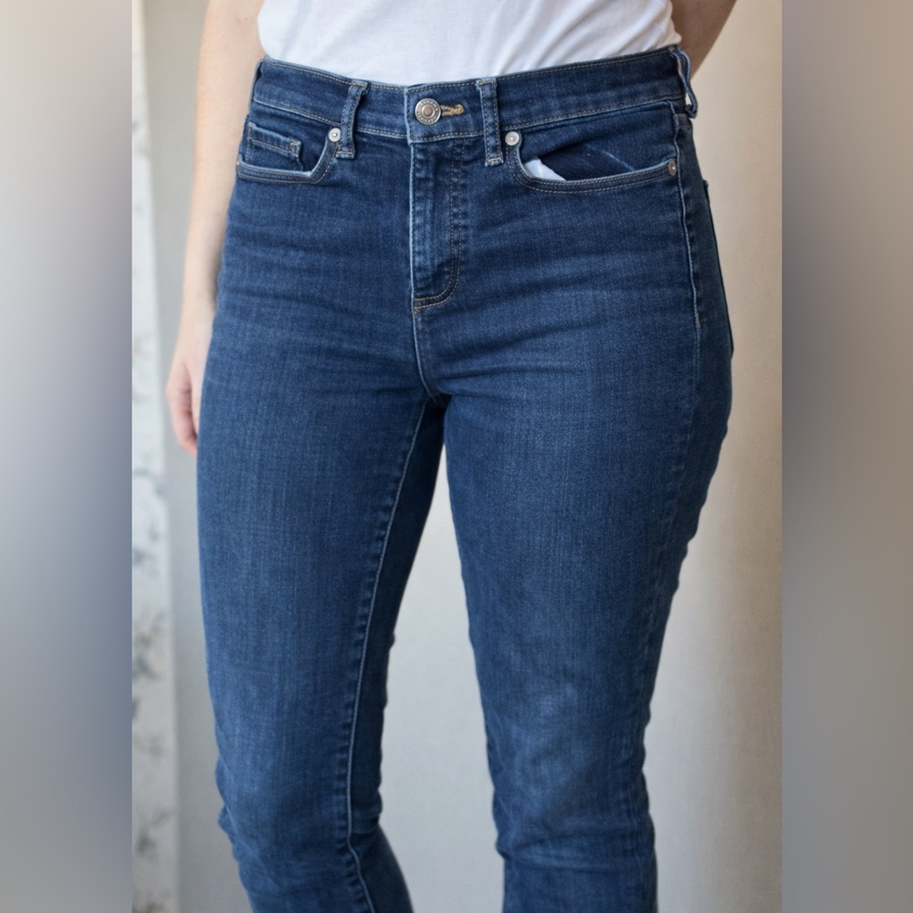 Banana Republic Premium Denim Slim Straight Jeans – Size 23